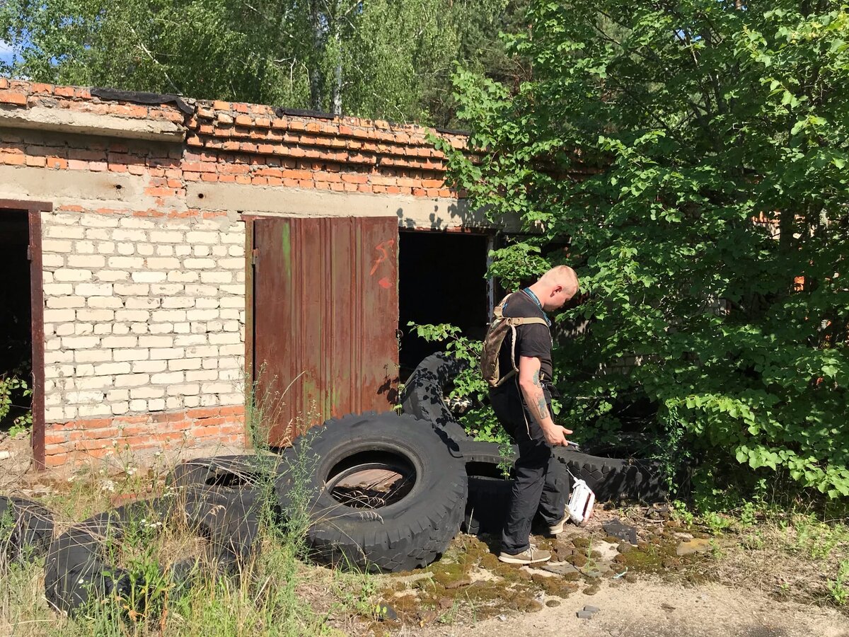 Заброшенные гаражи в Припяти и что там осталось в наши дни: новый обзор - фото и видео