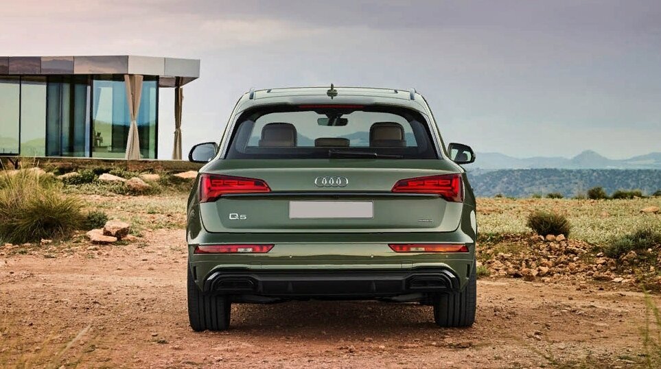 Ауди Q5 корма 2020,  https://carsdo.ru/audi/q5/photo/