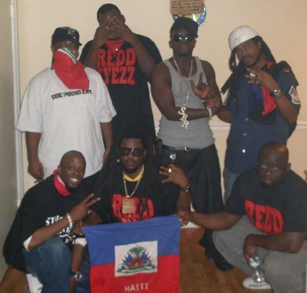 Фото одного рэп объединения, участники которого состоят в «Zoe Pound» 