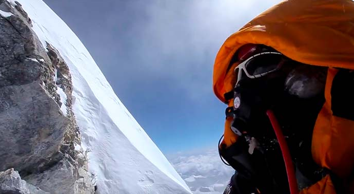 Ежегодно Эверест становится выше на 4 мм