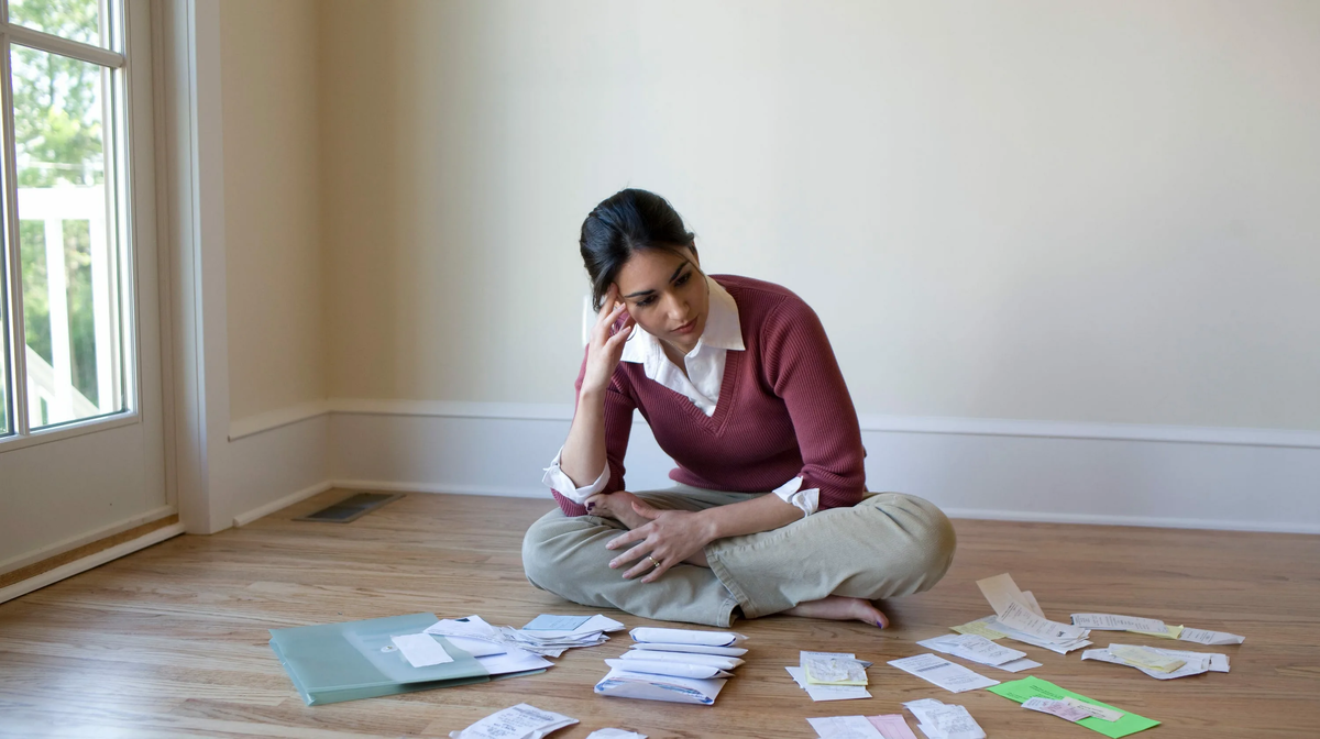 Долги часто тянут за собой другие долги...