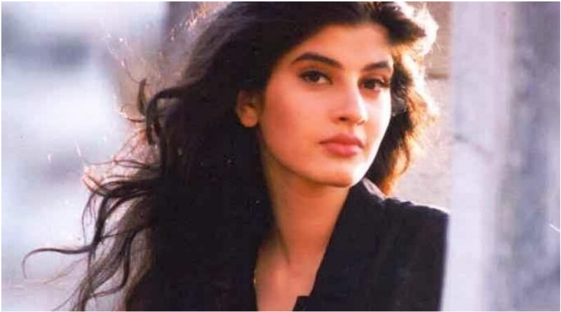 Михру Турель - финалистка конкурса Мисс Индия 1994 - https://clck.ru/TCSur