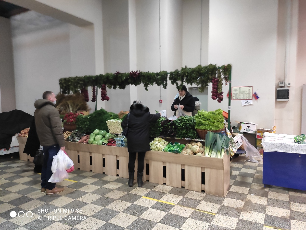 Огурцы по 370 рублей))) 