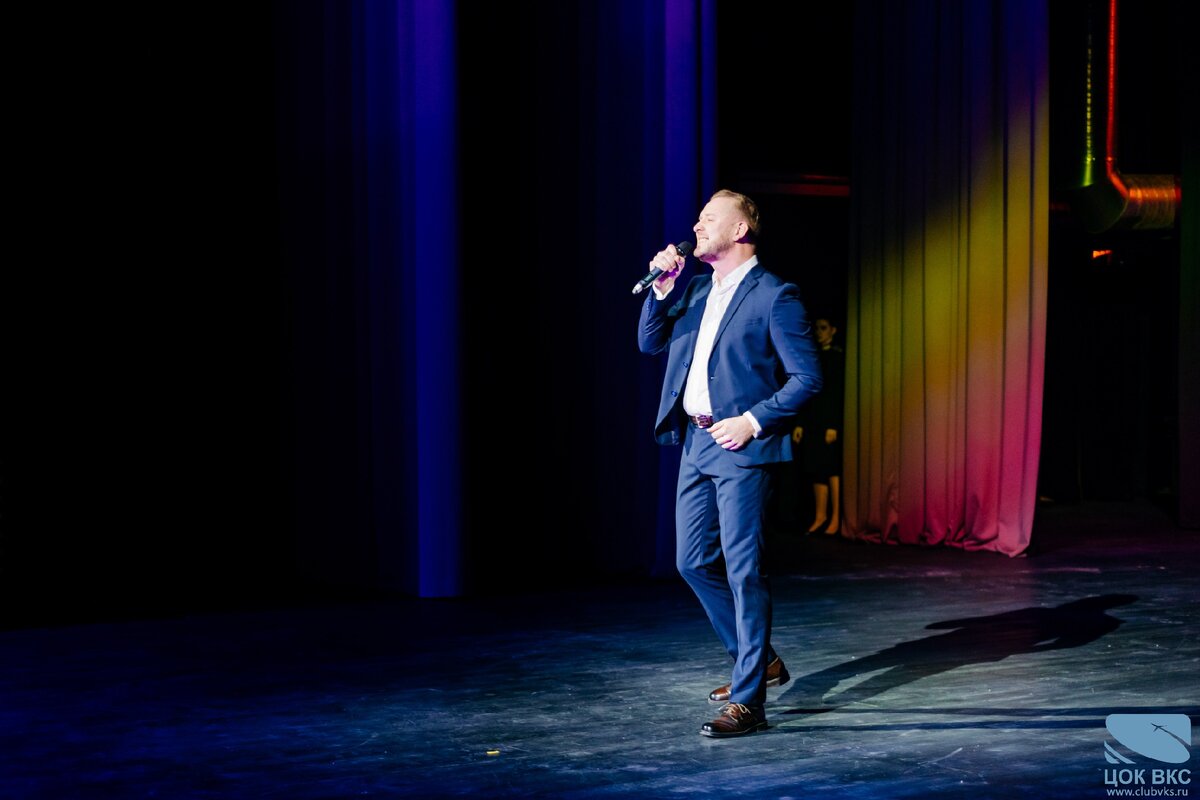 Творческая группа ЦОК ВКС поздравила военнослужащих и ветеранов Воздушно-космических сил