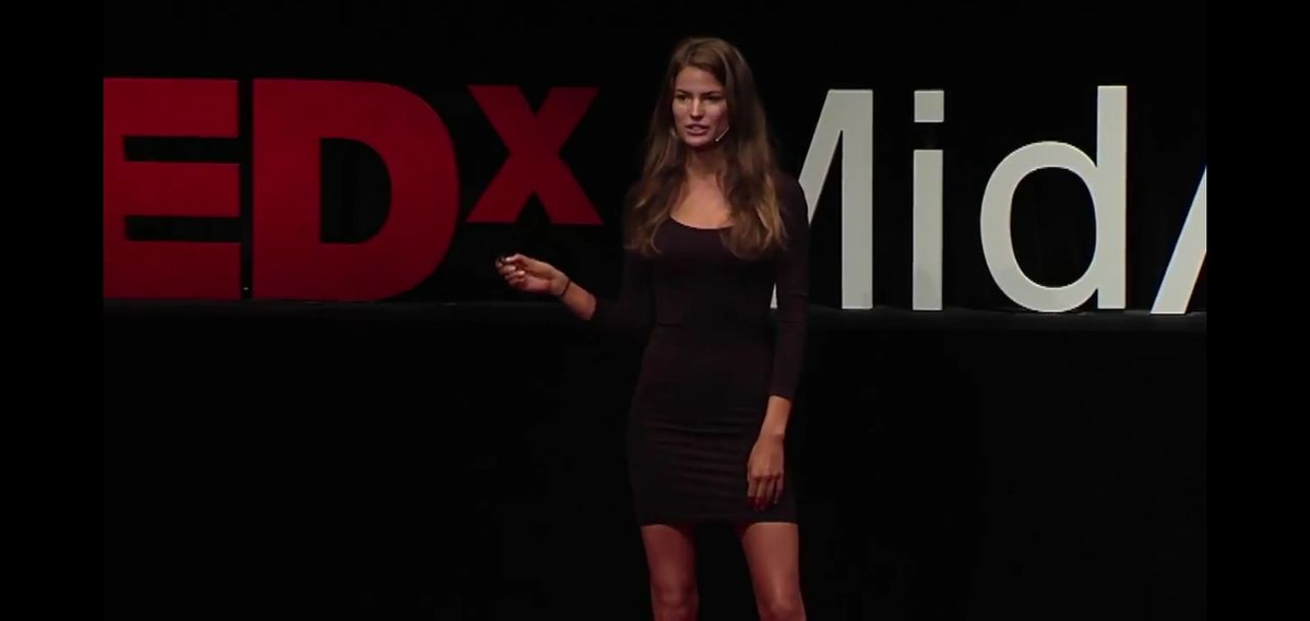 Модель Камерон Расссел, TED X