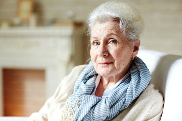 Красивая старость. фото с сайта https://ru.dreamstime.com/.