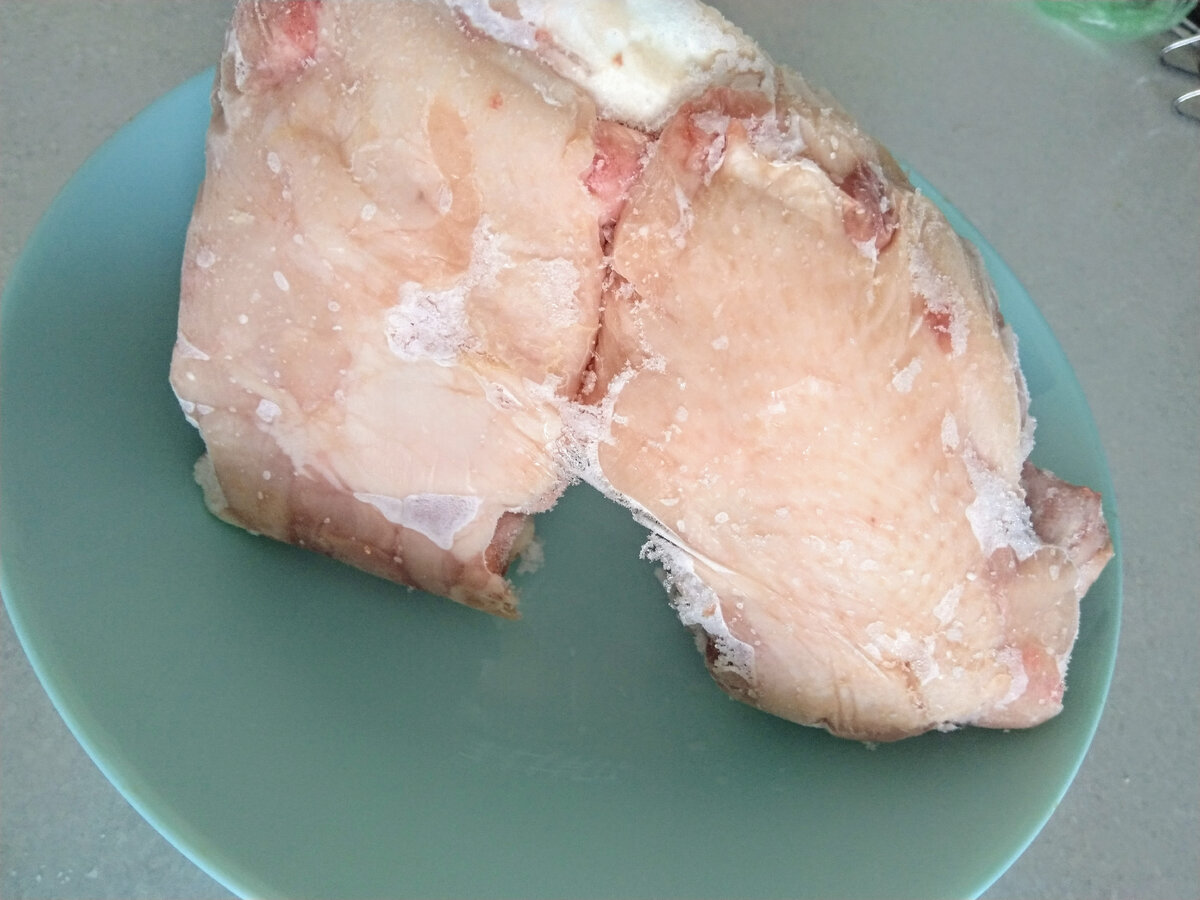 Курица, самое доступное низкокалорийное мясо, если конечно это не домашний Бройлер