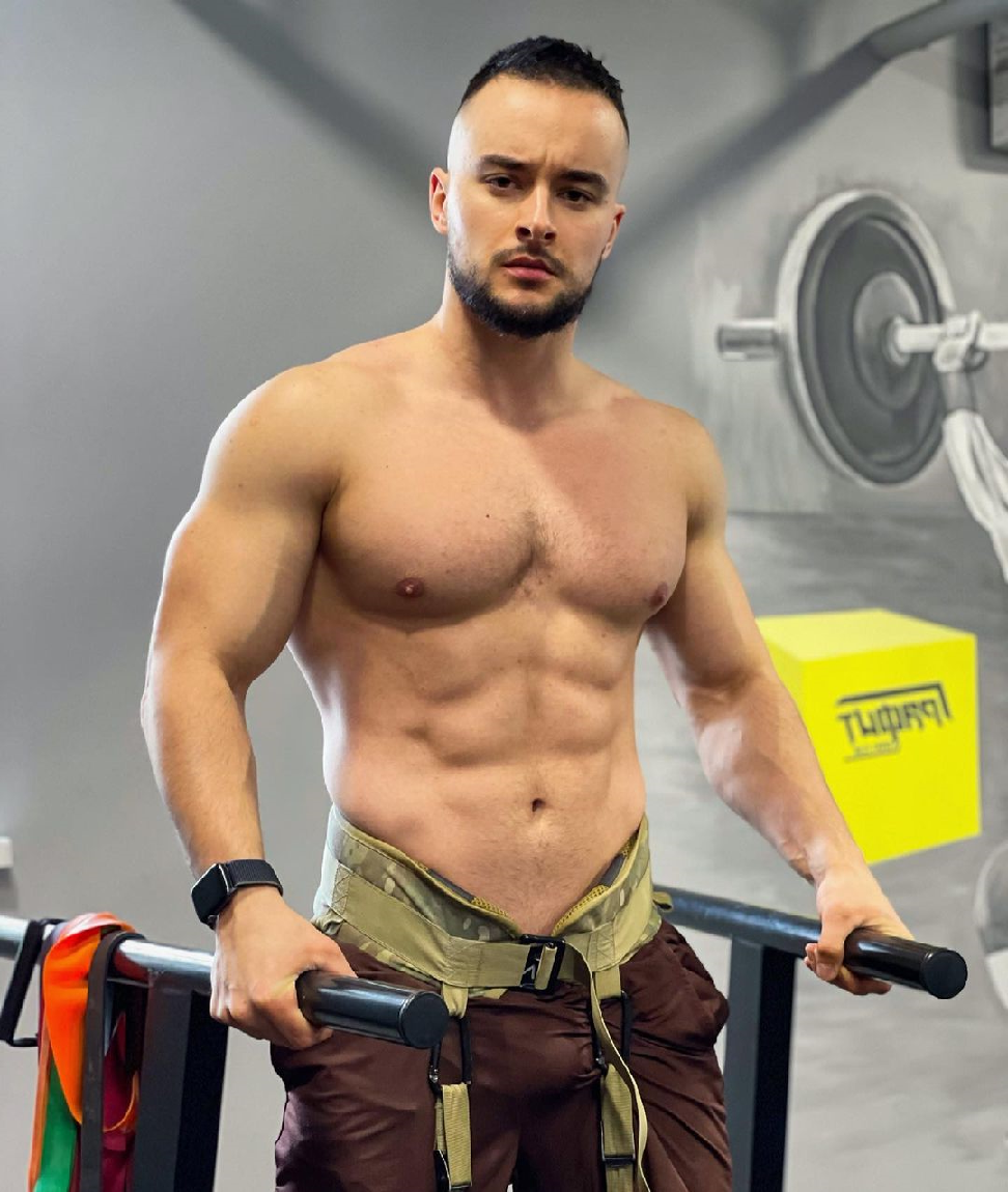 На фото - Руслан Саибов