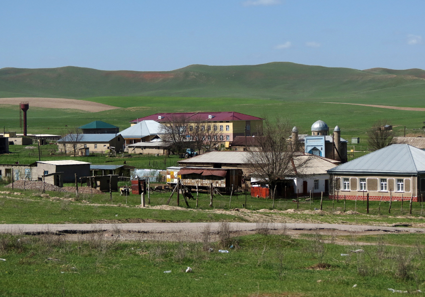 Погода казыгурт. Казыгурт (гора). Гора Казыгурт сакральное место. Село Казыгурт Шымкентская область. Казыкурт станция.