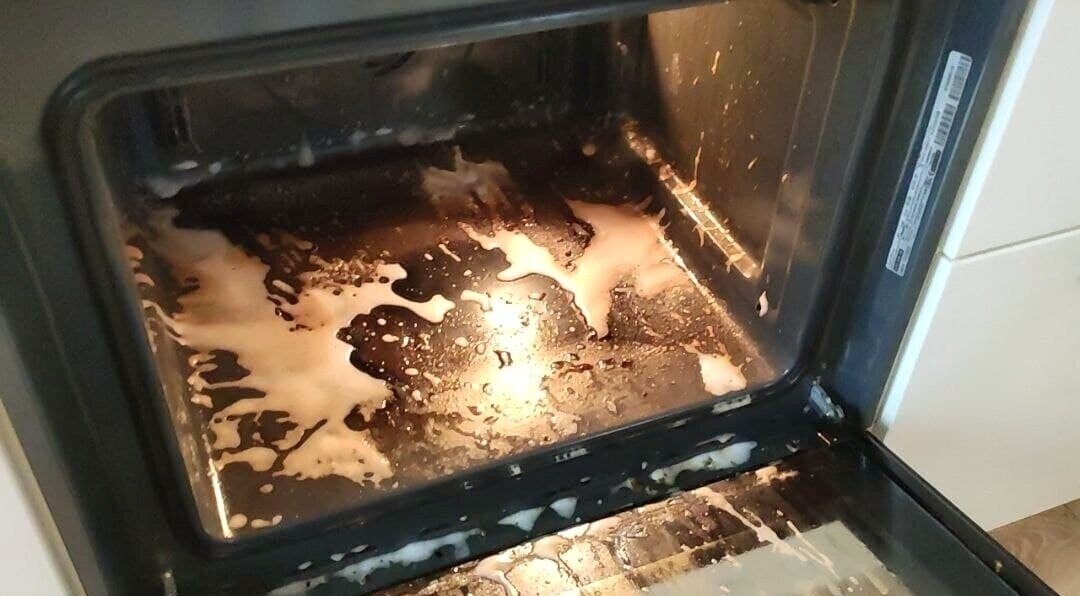 Нанесла средство в виде спрея и оставила на 10 минут 