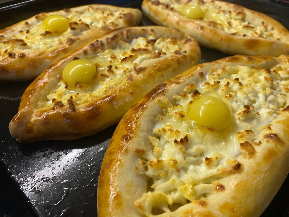 Готовлю настоящие аджарские хачапури всего за полчаса. Набор продуктов самый простой