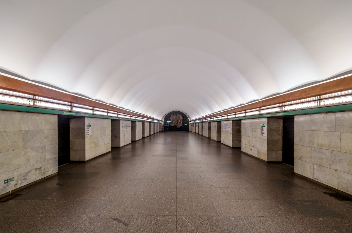ломоносовская метро спб