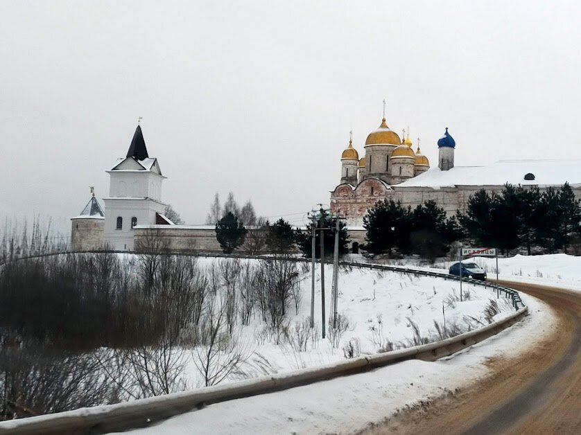 Лужецкий Ферапонтов монастырь дорога к Святому источнику