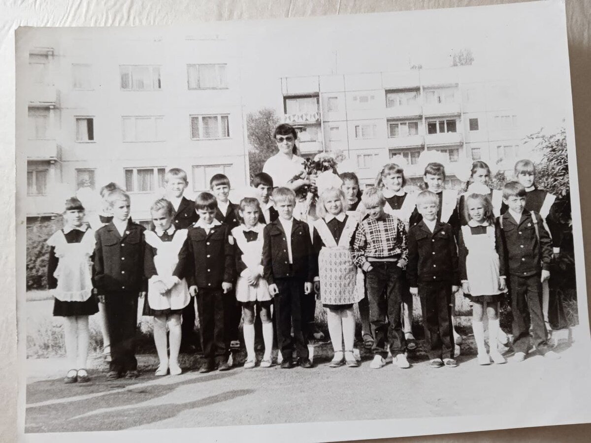 Немного друзей со школьной скамьи остается с нами на всю жизнь 