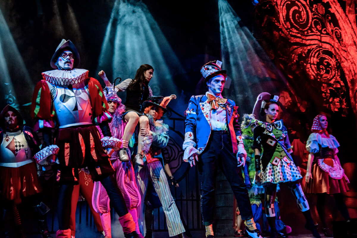 Первая сценическая увертюра