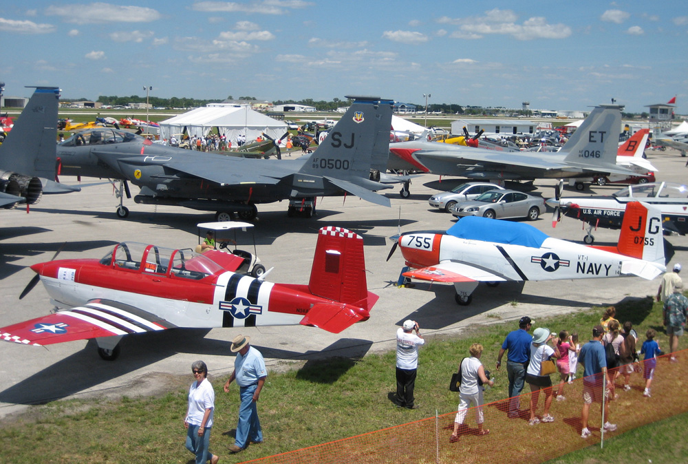 Sun 'n Fun Aerospace Expo 2022 проходит с 5 по 10 апреля в международном аэропорту Лейкленд-Линдер во Флориде.Фото: Stephen Yeates