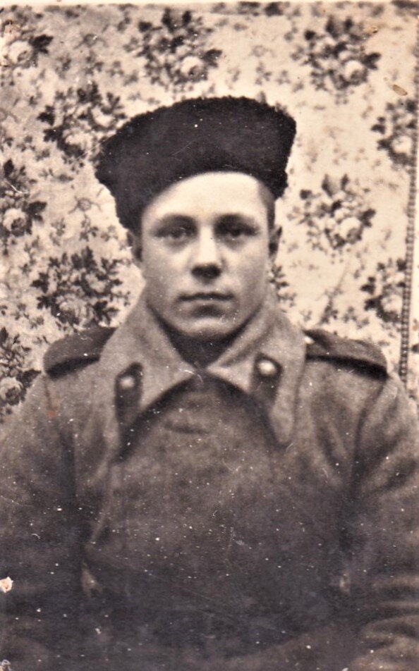Владимир Марков во время службы в кавалерии. Семейный архив