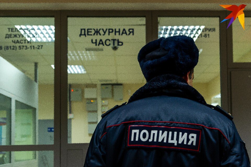     35-летнего мурманчанина, ранее не раз привлекавшегося к уголовной ответственности, в том числе за кражу, задержали. Олег ЗОЛОТО