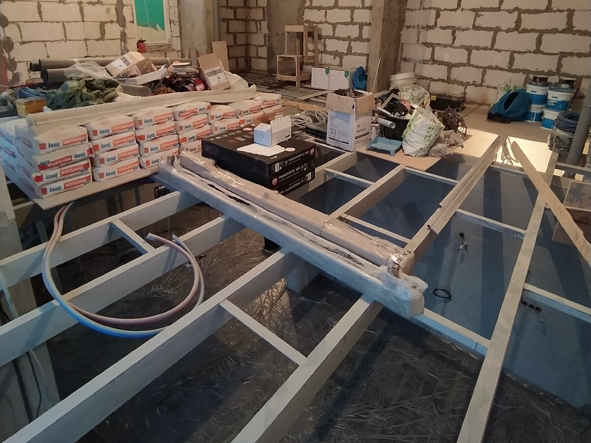 Металлокаркас в двухуровневой квартире