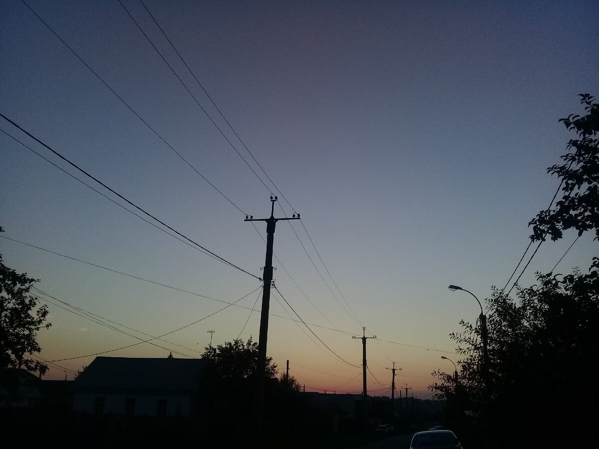 Красивый закат. Совсем не в тему. 