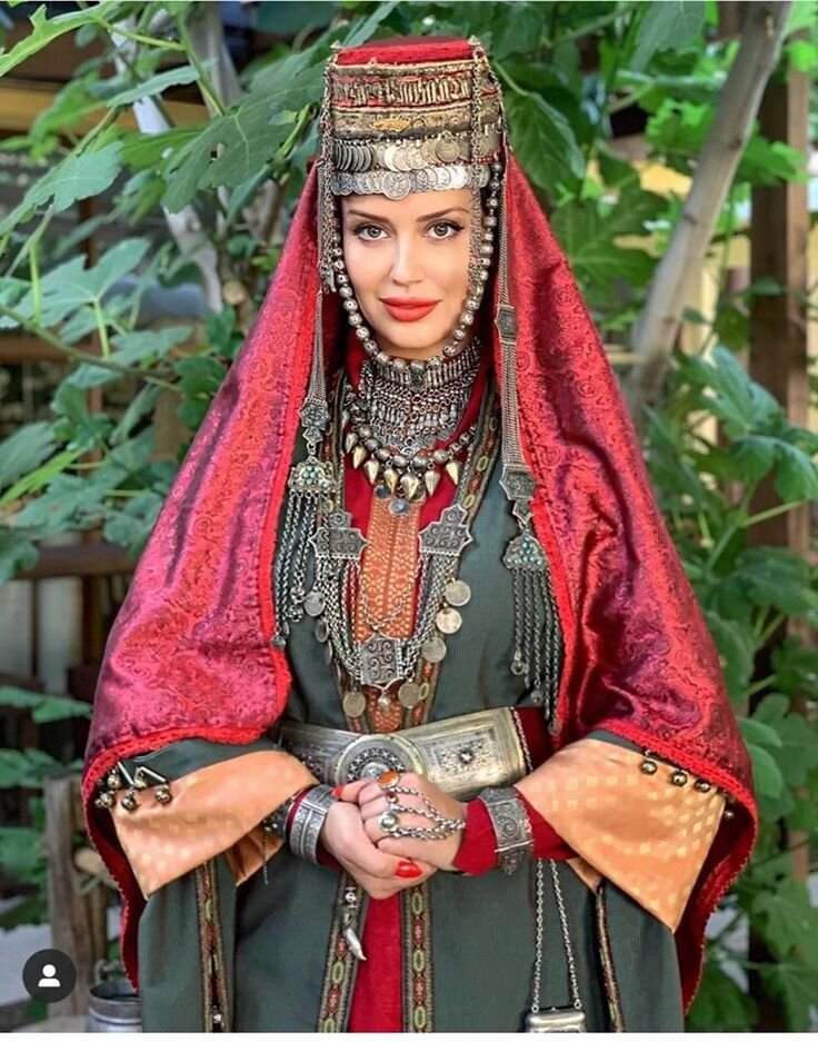 Национальная одежда 