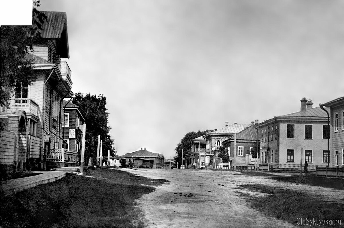 Спасская улица. Вид до революции. Источник: OldSyktyvkar.ru