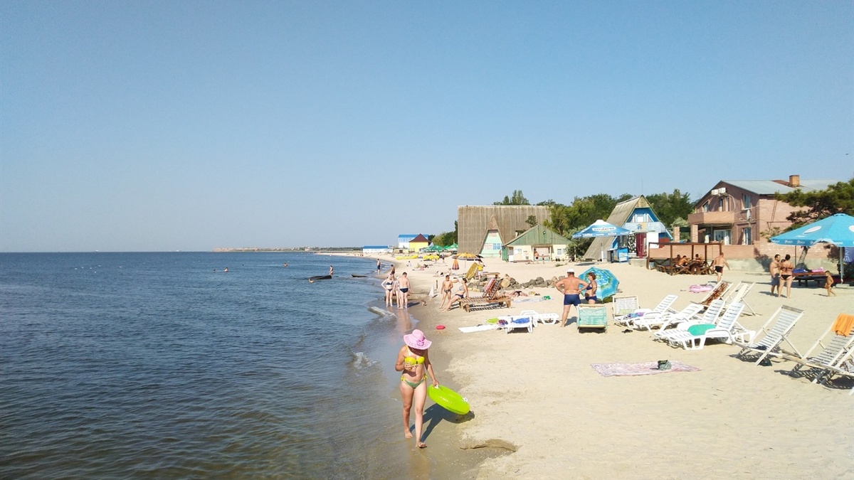 Отдых в Черноморке: теплое море, жилье на пляже, бюджетные цены