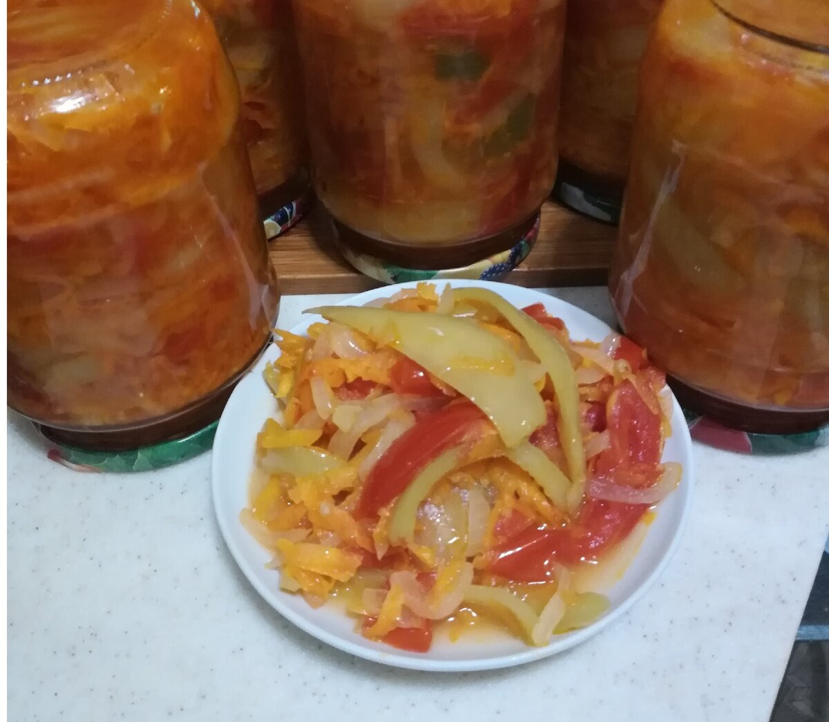 Рецепт парамониха на зиму. Салат зимний парамониха. Салат парамониха на зиму. Парамониха салат на зиму рецепт. Рецепт парамониха на зиму.