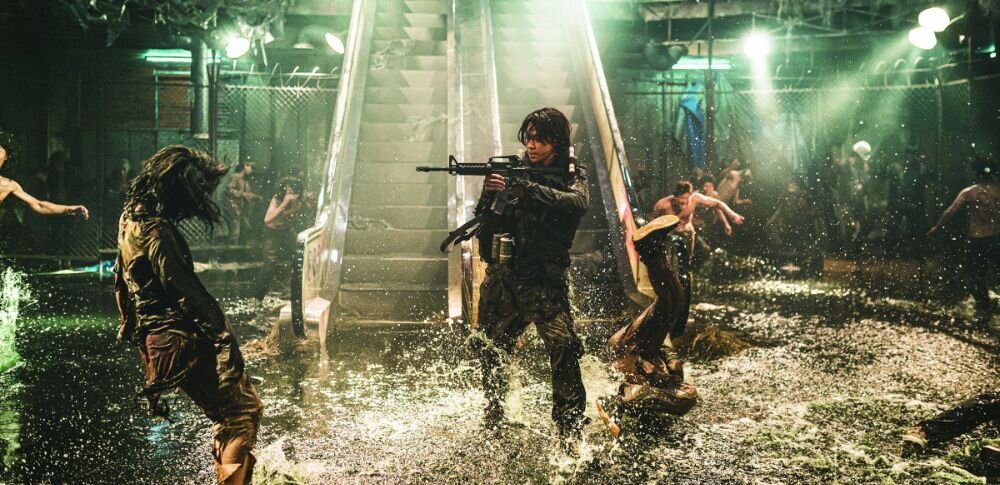 Кадр из фильма "Поезд в Пусан 2: Полуостров". Источник- Кинопоиск