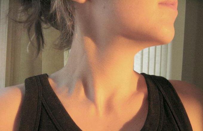 Увеличение щитовидной железы: причины и последствия, основные методы лечения