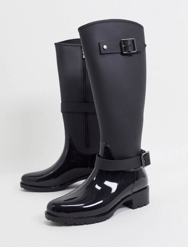 Цена: 1 590 р. (без скидки они стоили 1 990 р.)