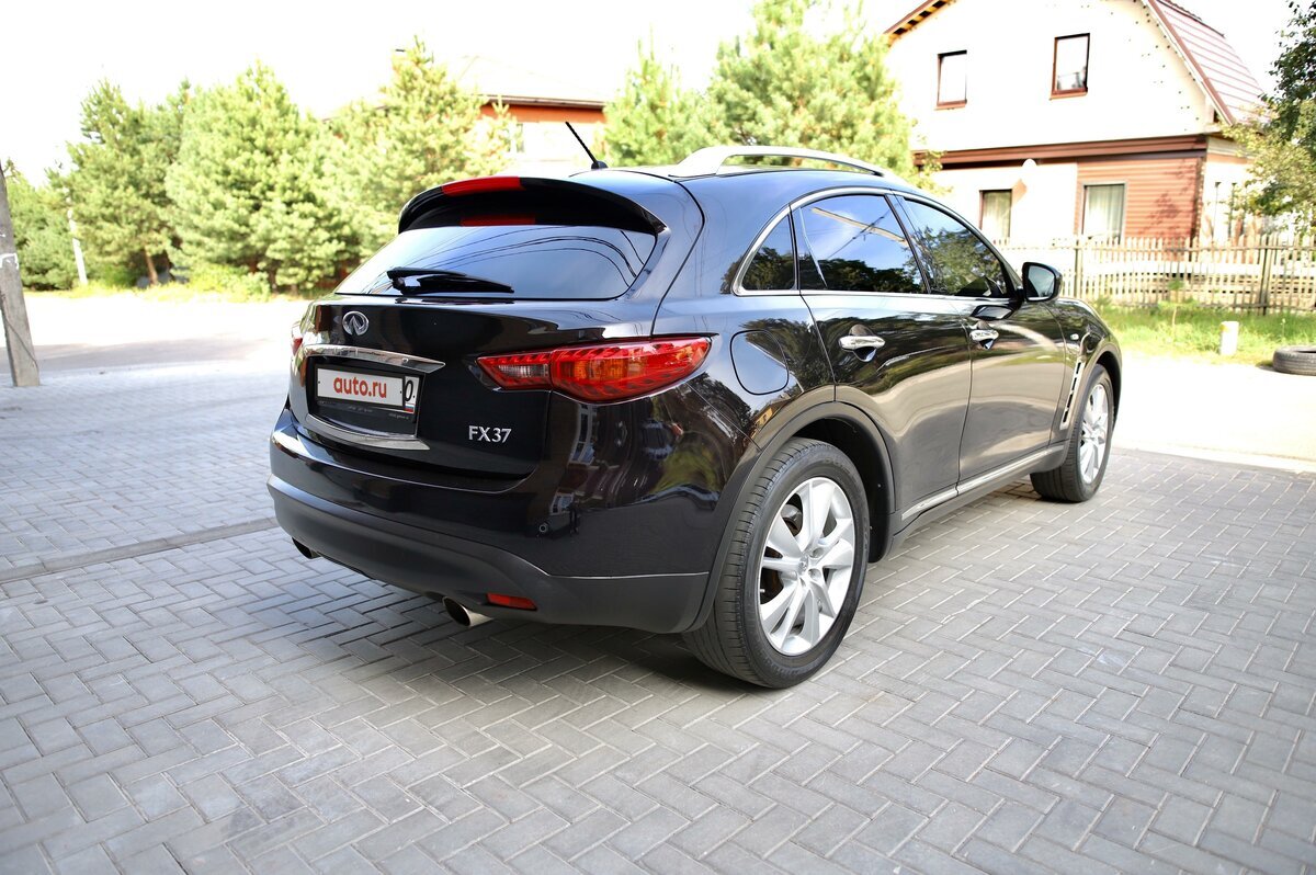Infiniti fx37 черные суппорта