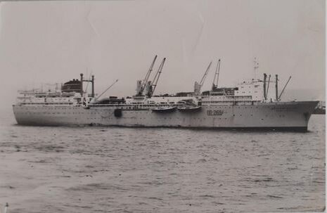 плавбаза Дальний Восток 1988 г