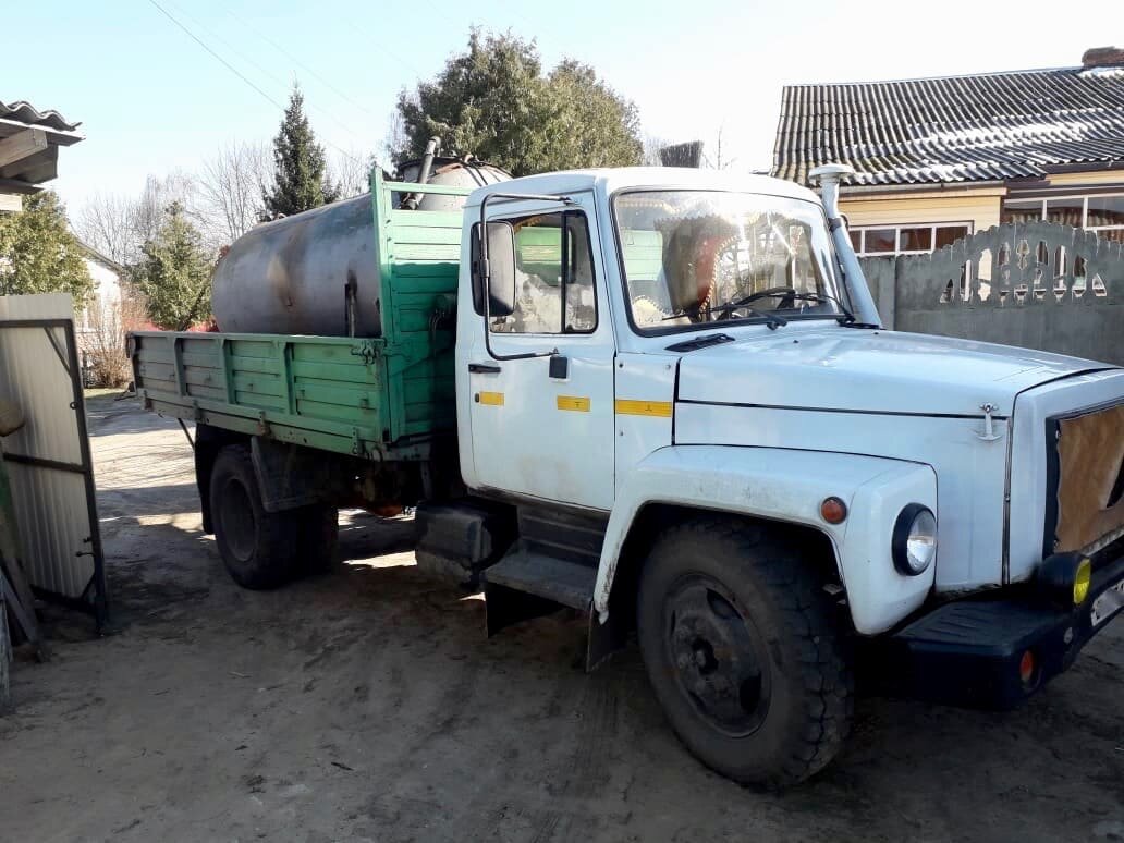 ГАЗ с вакуумной цистерной