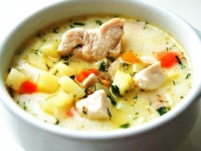 Сырный суп с курицей и картофелем