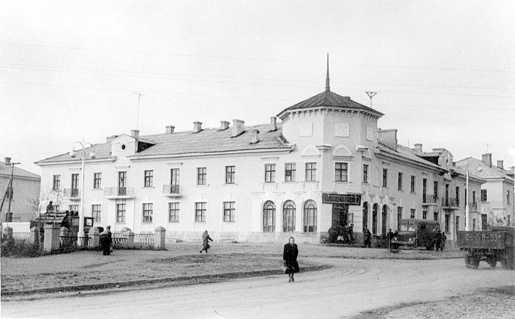 Улица Корочанская - пр. Ленина - пр.Гражданский у Вокзальной площади, 1960 год