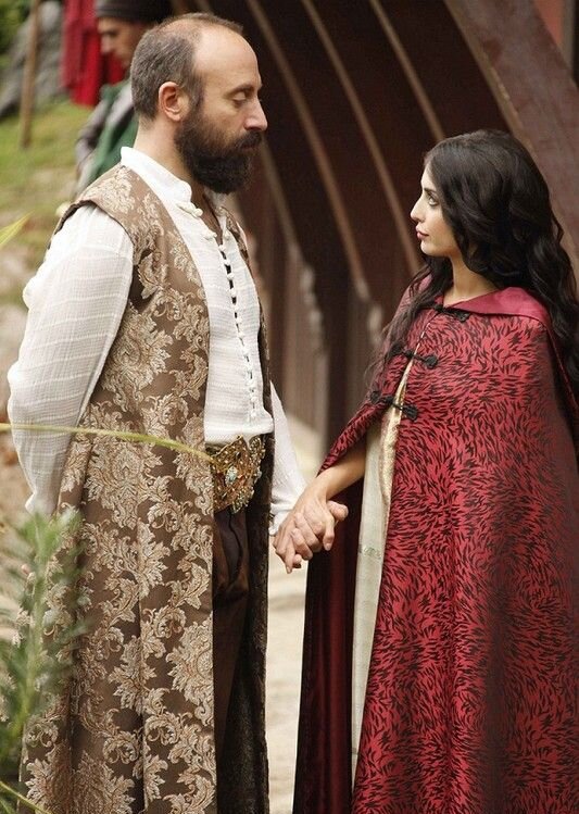 Султан Сулейман и принцесса Изабелла. Кадры из сериала Великолепный век