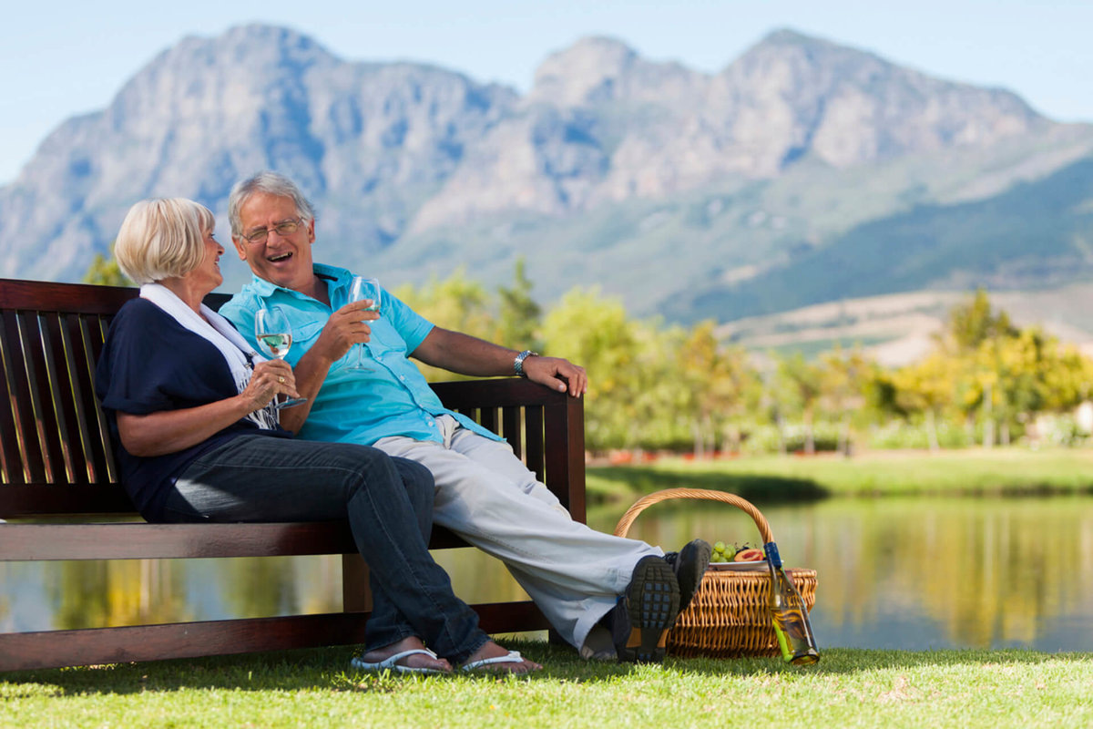 Типичные европейские или американские пенсионеры в представлении россиян