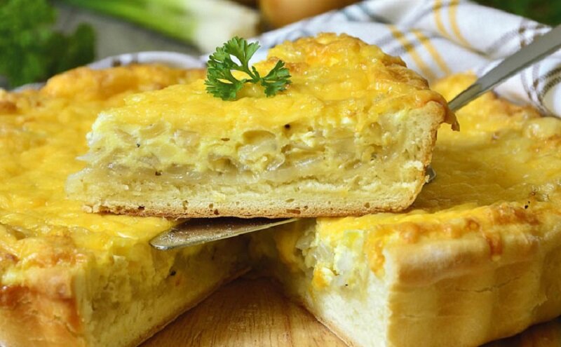 Французский луковый пирог с сыром – очень нежный и вкусный