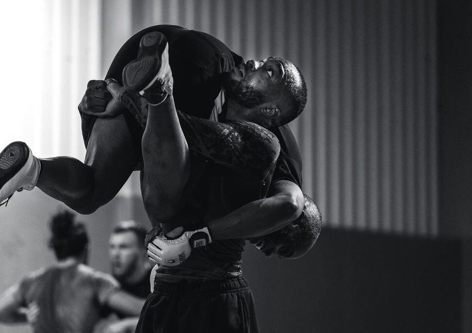 Леон Эдвардс https://www.instagram.com/p/CLHnbViLwp7/