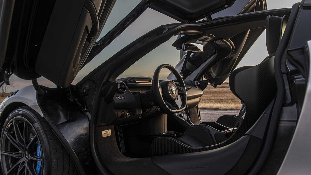 McLaren 765LT
