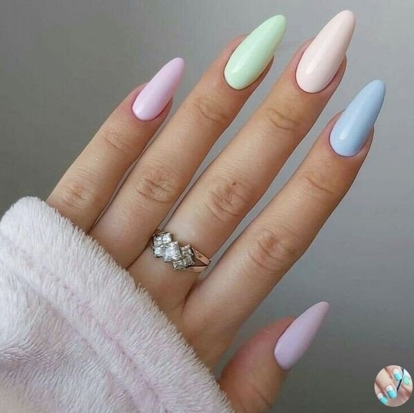 Маникюр на длинные ногти 