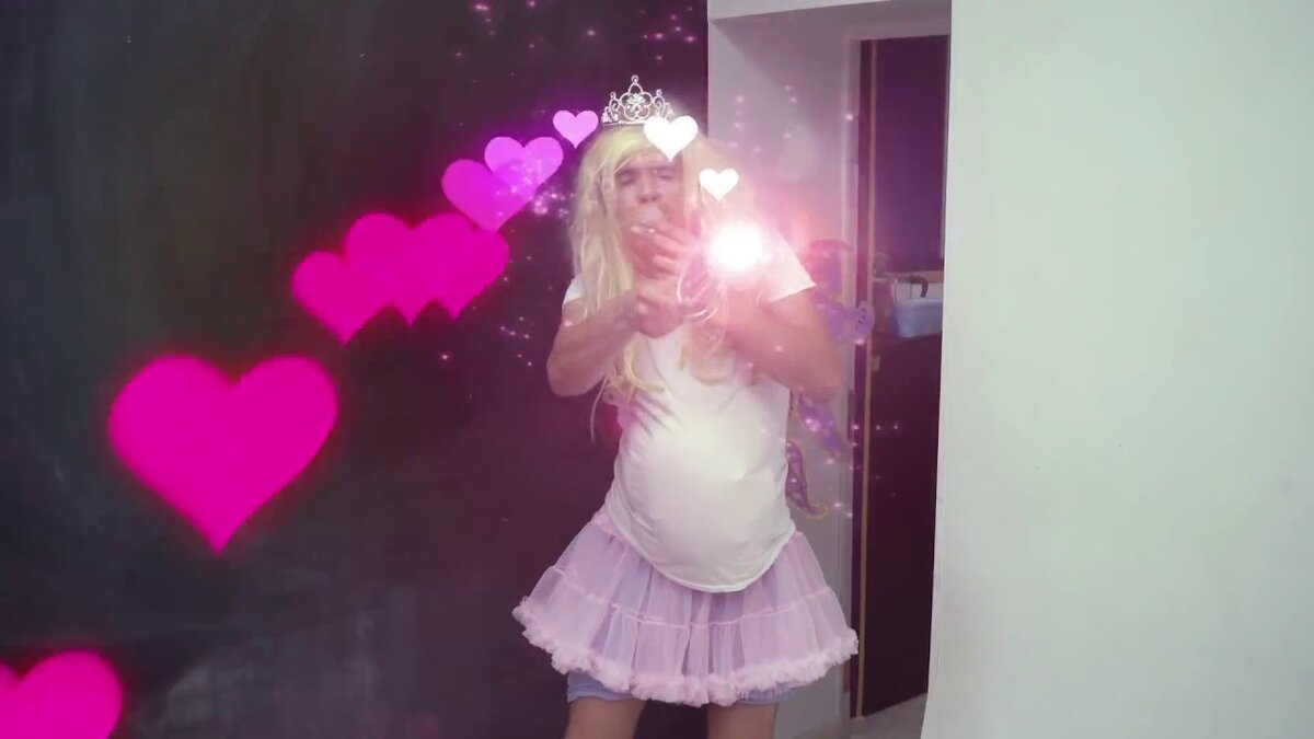 Да, в сериале она примерно такая, очень удачный образ у Евгена вышел