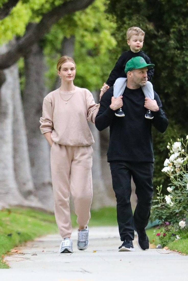 Джейсон Стэтхэм и Роузи Ханингтон 