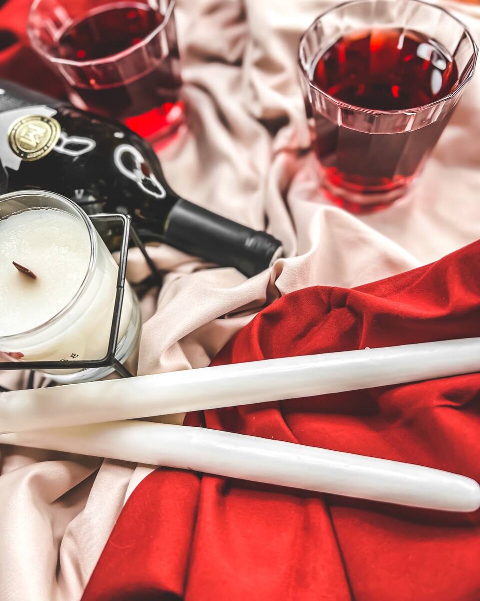 Идеальные  фотографии от человека который, так и не научился пить сухое вино 🍷😂