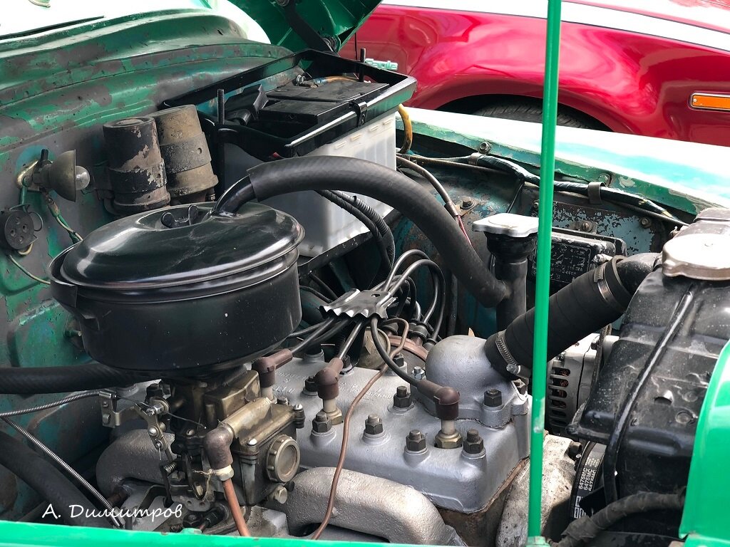 Мотор "Победовский" рядная "четверка"

