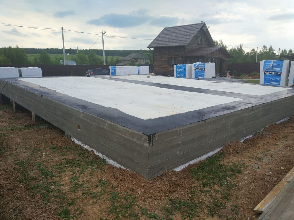 Столбчато-ленточный фундамент с плитой перекрытия | ФундаментСтрой