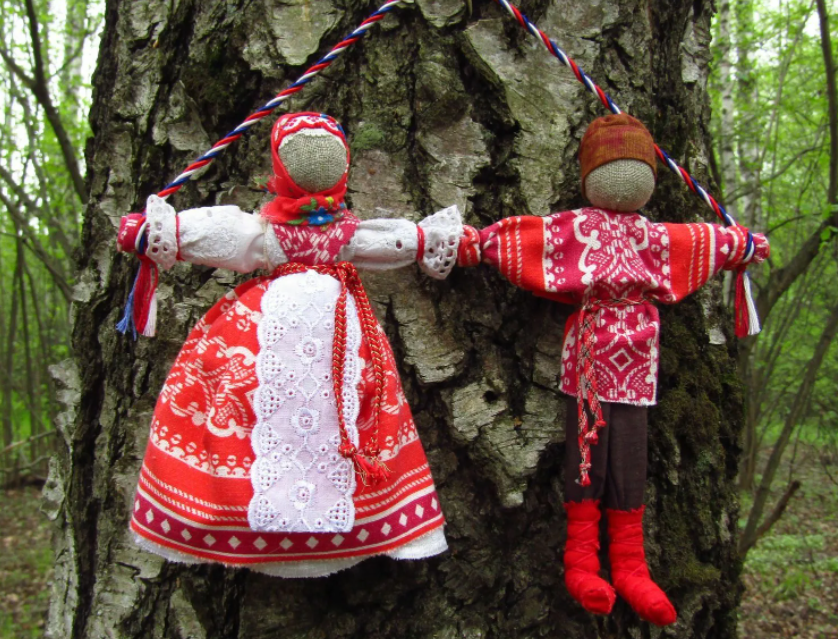 Эти куклы считались главным свадебным оберегом