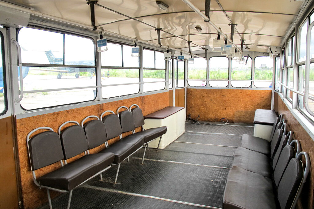 В салоне пассажирского полуприцепа АППА-4