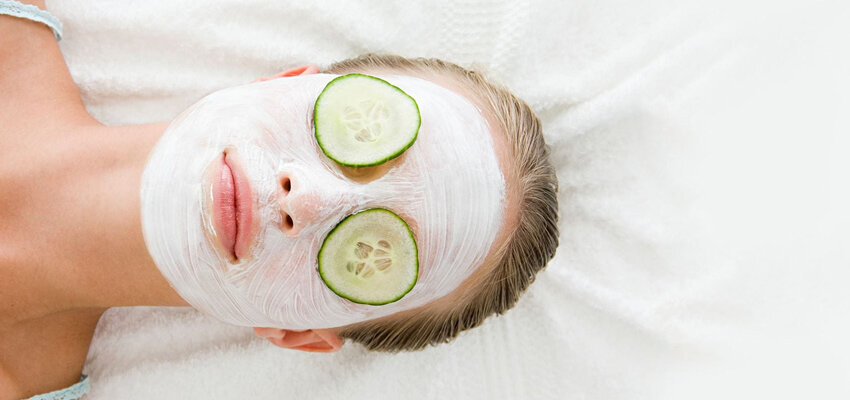 Уделить полчаса в день на омолаживающую маску — это приятно, полезно и предусмотрительно